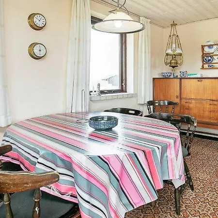 Three-bedroom Holiday In Ringkobing 2