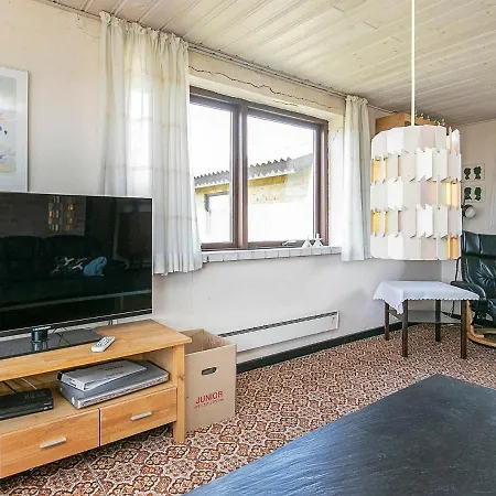 Three-bedroom Holiday In Ringkobing 2 Søndervig