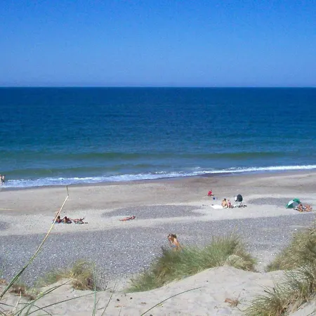 Three-bedroom Holiday In Ringkobing 2 Søndervig